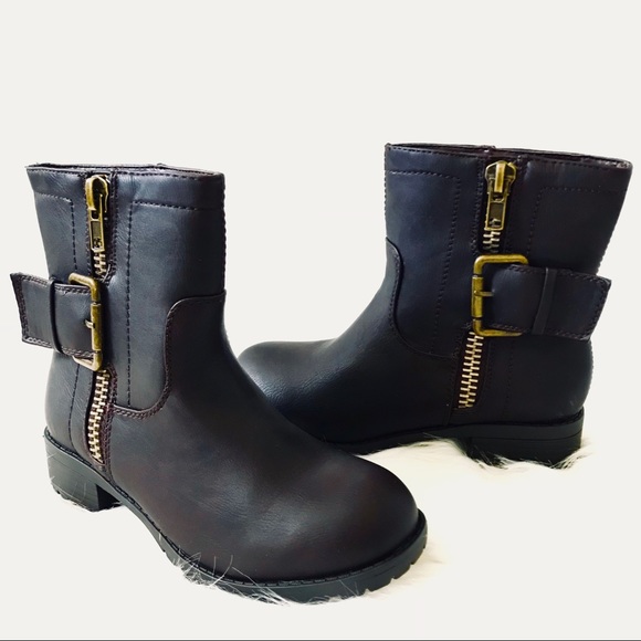 Dark brown ankle bootie! - Picture 3 of 8